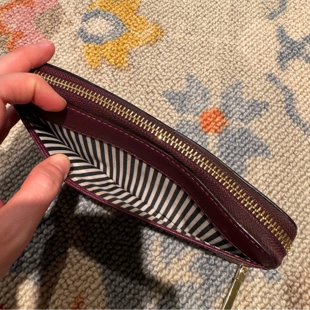 Like New! Kate Spade Cameron Street Lacey Saffiano Leather Wallet Deep Plum - Picture 6 of 10